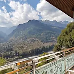 Saddat Guest House